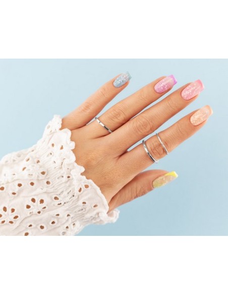 GEL POLISH 318 BLUE CURAÇAO  Esmalte Híbrido Azul con Partículas Blancas de Victoria Vynn