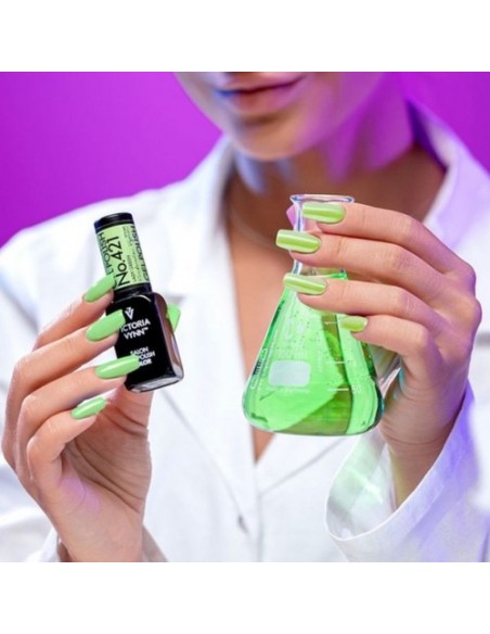 Gel Polish Lady Green EVAGARDEN | Esmalte híbrido verde neón tropical de larga duración