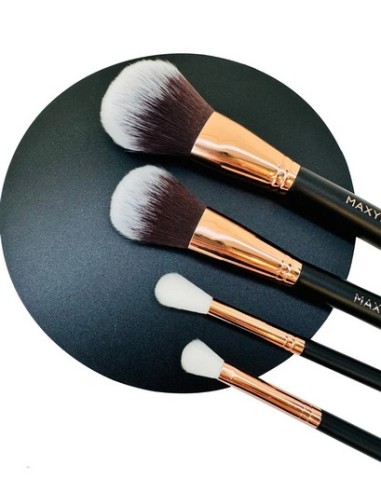 Pincel Magnético Nº14 MAXYMOVA  Bronceador y Polvos